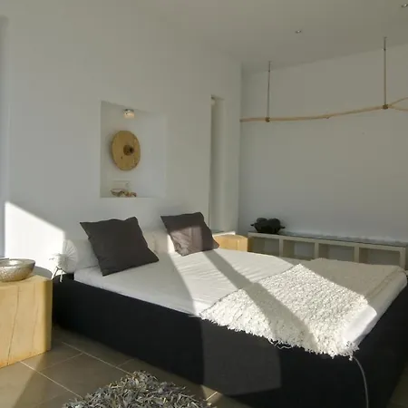 Casa Geniol Luxury Villa *
